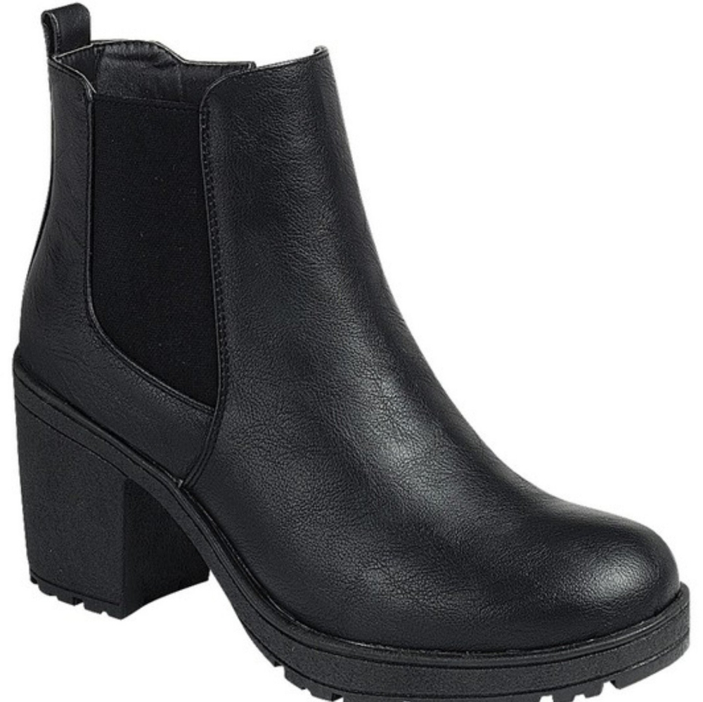 Chelsea black booties